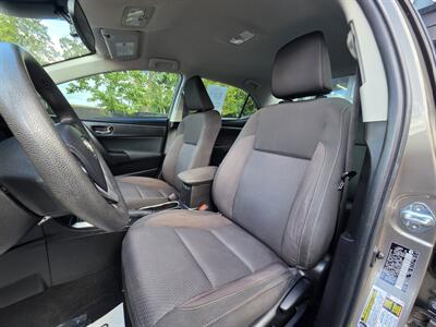 2017 Toyota Corolla LE - Photo 10 - Downers Grove, IL 60515