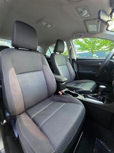 2017 Toyota Corolla LE - Photo 15 - Downers Grove, IL 60515