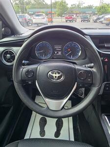 2017 Toyota Corolla LE - Photo 20 - Downers Grove, IL 60515