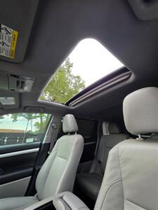 2018 Toyota Highlander XLE - Photo 25 - Downers Grove, IL 60515