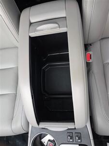 2018 Toyota Highlander XLE - Photo 24 - Downers Grove, IL 60515