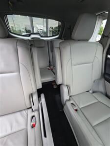 2018 Toyota Highlander XLE - Photo 17 - Downers Grove, IL 60515
