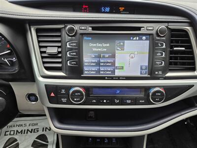 2018 Toyota Highlander XLE - Photo 30 - Downers Grove, IL 60515