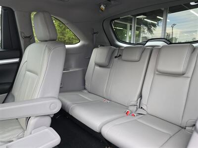 2018 Toyota Highlander XLE - Photo 14 - Downers Grove, IL 60515
