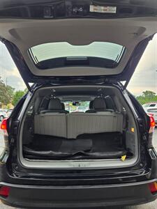 2018 Toyota Highlander XLE - Photo 39 - Downers Grove, IL 60515