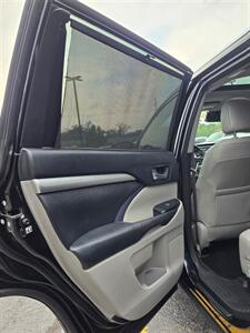 2018 Toyota Highlander XLE - Photo 41 - Downers Grove, IL 60515
