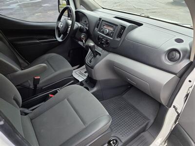2017 Nissan NV200 S - Photo 9 - Downers Grove, IL 60515