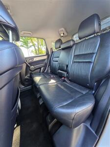 2011 Honda CR-V EX-L - Photo 12 - Downers Grove, IL 60515