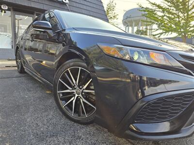 2023 Toyota Camry SE   - Photo 33 - Downers Grove, IL 60515