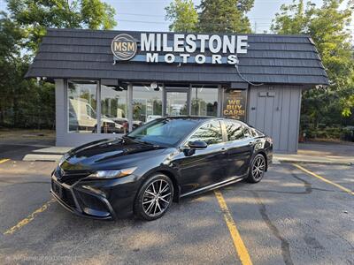 2023 Toyota Camry SE   - Photo 1 - Downers Grove, IL 60515