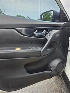 2018 Nissan Rogue SL - Photo 26 - Downers Grove, IL 60515