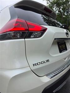 2018 Nissan Rogue SL - Photo 37 - Downers Grove, IL 60515