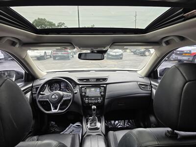 2018 Nissan Rogue SL - Photo 17 - Downers Grove, IL 60515