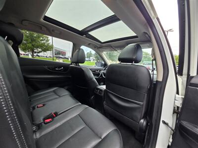 2018 Nissan Rogue SL - Photo 13 - Downers Grove, IL 60515