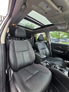 2018 Nissan Rogue SL - Photo 16 - Downers Grove, IL 60515