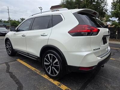 2018 Nissan Rogue SL - Photo 8 - Downers Grove, IL 60515