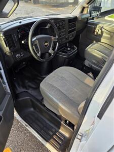 2019 Chevrolet Express 3500  KUV Box - Photo 8 - Downers Grove, IL 60515