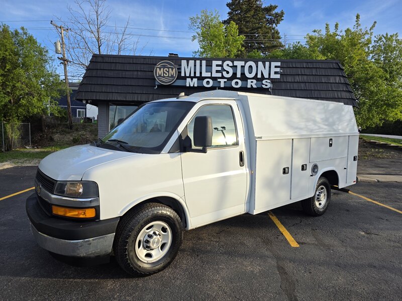 2019 Chevrolet Express 3500  KUV Box