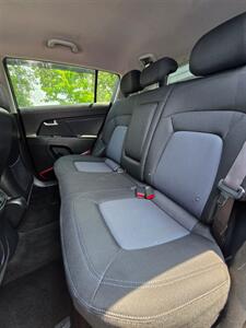 2015 Kia Sportage LX - Photo 9 - Downers Grove, IL 60515