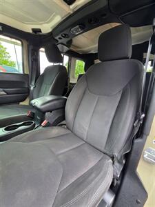 2017 Jeep Wrangler Sport - Photo 11 - Downers Grove, IL 60515
