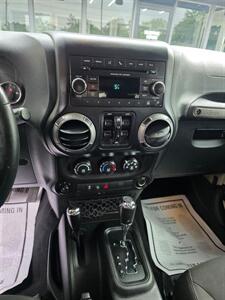 2017 Jeep Wrangler Sport - Photo 20 - Downers Grove, IL 60515