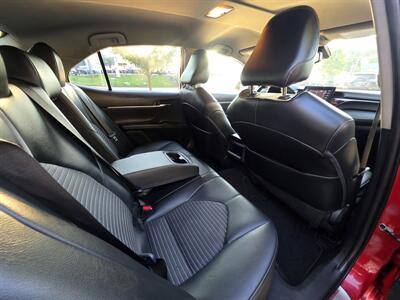 2022 Toyota Camry SE - Photo 10 - Downers Grove, IL 60515
