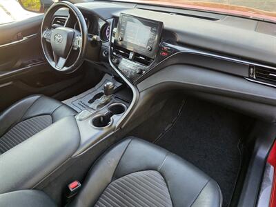 2022 Toyota Camry SE - Photo 13 - Downers Grove, IL 60515