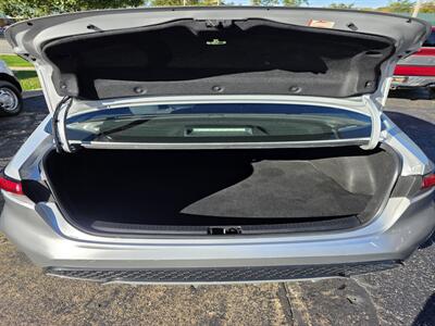 2020 Toyota Corolla SE - Photo 30 - Downers Grove, IL 60515