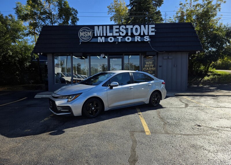 2020 Toyota Corolla SE   - Photo 1 - Downers Grove, IL 60515