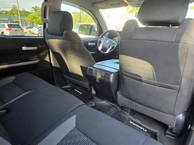 2017 Toyota Tundra SR5   - Photo 14 - Downers Grove, IL 60515