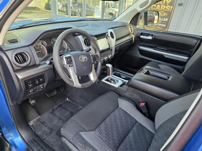2017 Toyota Tundra SR5   - Photo 9 - Downers Grove, IL 60515