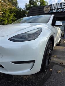 2023 Tesla Model Y Long Range - Photo 38 - Downers Grove, IL 60515