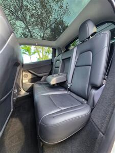 2023 Tesla Model Y Long Range - Photo 11 - Downers Grove, IL 60515