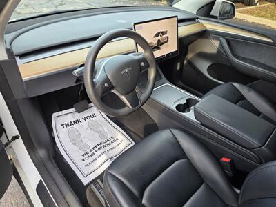 2023 Tesla Model Y Long Range - Photo 8 - Downers Grove, IL 60515