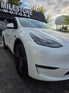 2023 Tesla Model Y Long Range - Photo 39 - Downers Grove, IL 60515