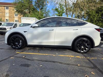 2023 Tesla Model Y Long Range - Photo 7 - Downers Grove, IL 60515