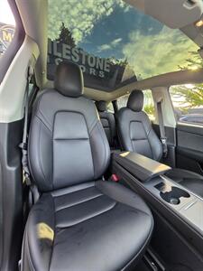 2023 Tesla Model Y Long Range - Photo 15 - Downers Grove, IL 60515