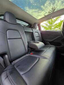 2023 Tesla Model Y Long Range - Photo 13 - Downers Grove, IL 60515