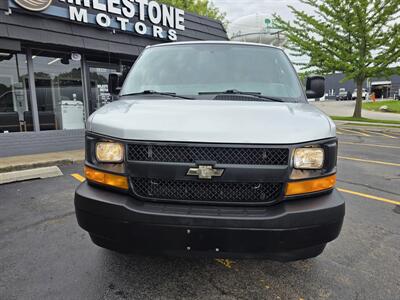 2017 Chevrolet Express 2500   - Photo 2 - Downers Grove, IL 60515