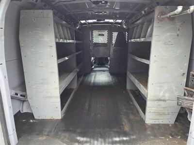 2017 Chevrolet Express 2500   - Photo 22 - Downers Grove, IL 60515
