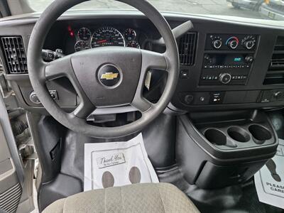 2017 Chevrolet Express 2500   - Photo 11 - Downers Grove, IL 60515