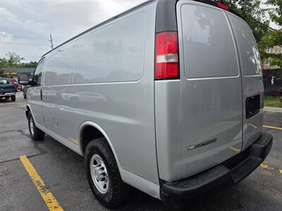 2017 Chevrolet Express 2500   - Photo 4 - Downers Grove, IL 60515