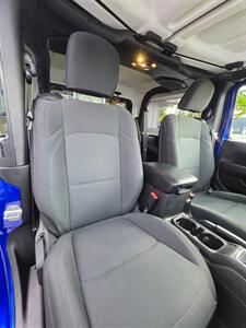 2019 Jeep Wrangler Sport   - Photo 13 - Downers Grove, IL 60515