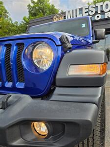 2019 Jeep Wrangler Sport   - Photo 30 - Downers Grove, IL 60515