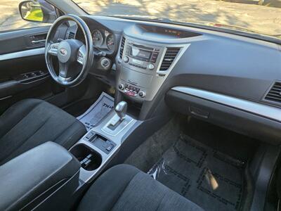 2013 Subaru Outback 2.5i Premium - Photo 13 - Downers Grove, IL 60515