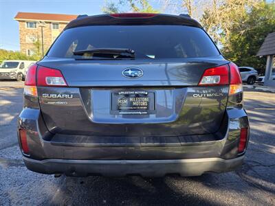 2013 Subaru Outback 2.5i Premium - Photo 34 - Downers Grove, IL 60515