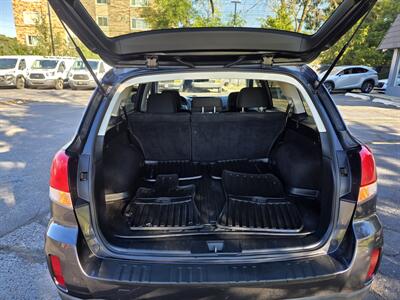 2013 Subaru Outback 2.5i Premium - Photo 30 - Downers Grove, IL 60515