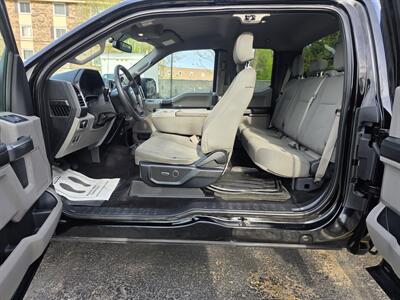 2016 Ford F-150 XLT   - Photo 11 - Downers Grove, IL 60515