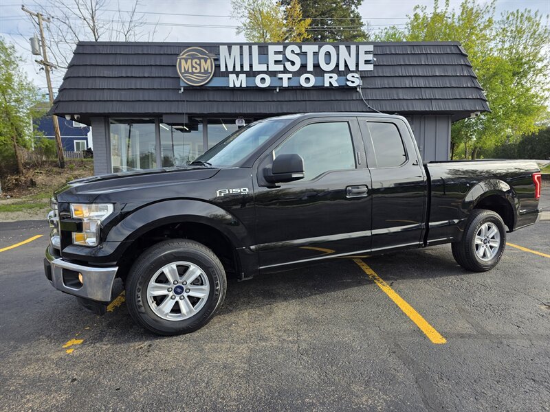 2016 Ford F-150 XLT   - Photo 1 - Downers Grove, IL 60515