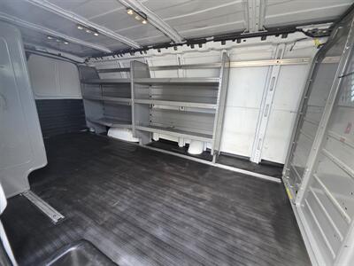 2019 Chevrolet Express 3500 - Photo 16 - Downers Grove, IL 60515